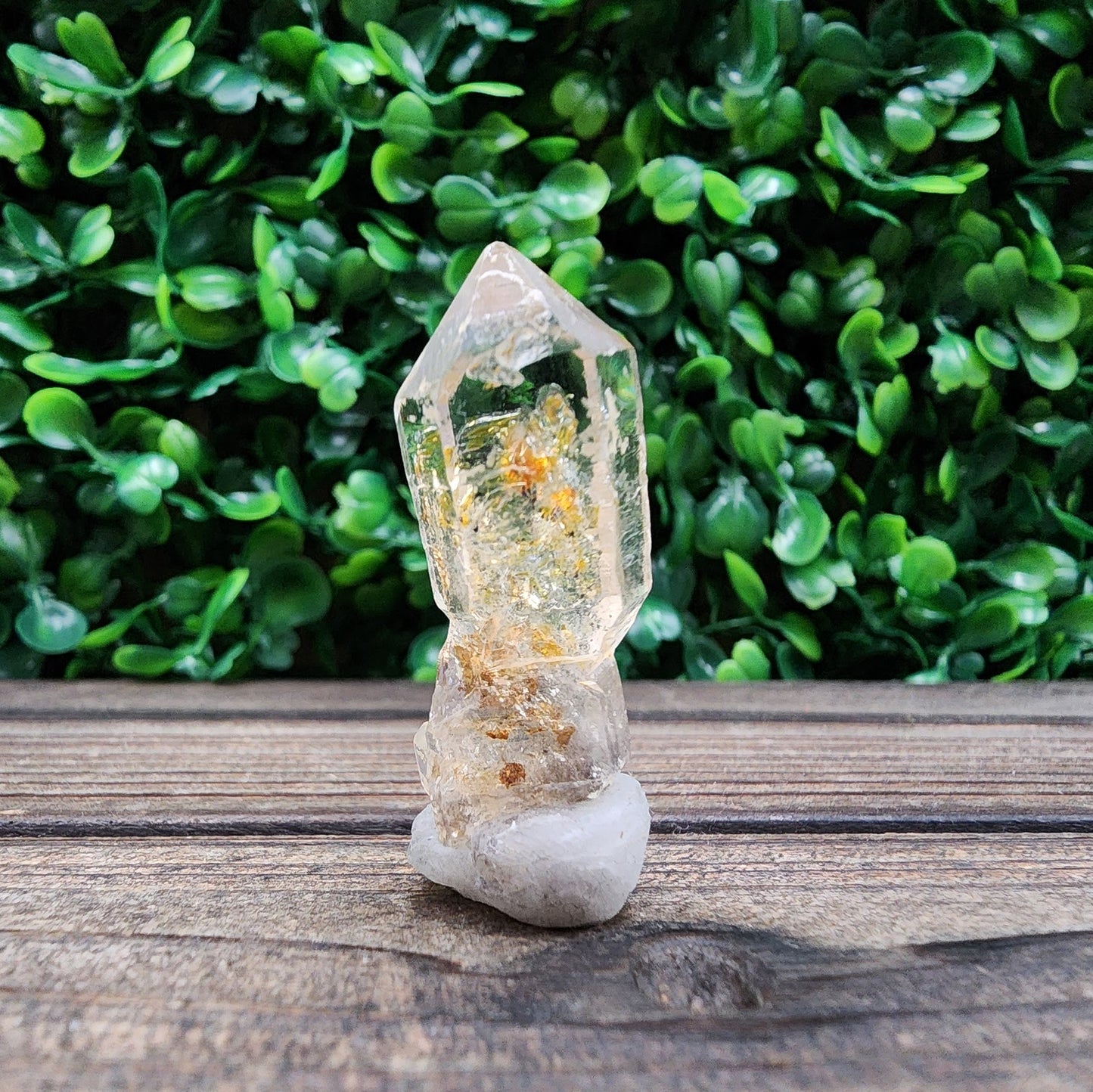 Petroleum Firefly Quartz 6.38g Specimen - Highly UV Reactive