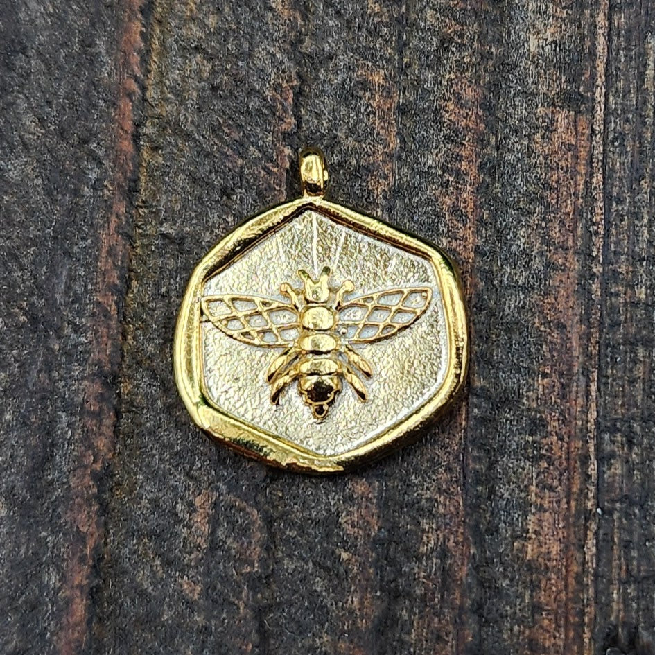 24K Gold Plated Bee Charm/Pendant