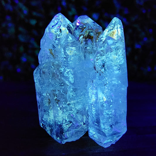 Petroleum Firefly Quartz 27.39g Specimen - Highly UV Reactive